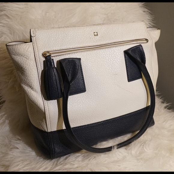 kate spade Handbags - Kate spade large tote